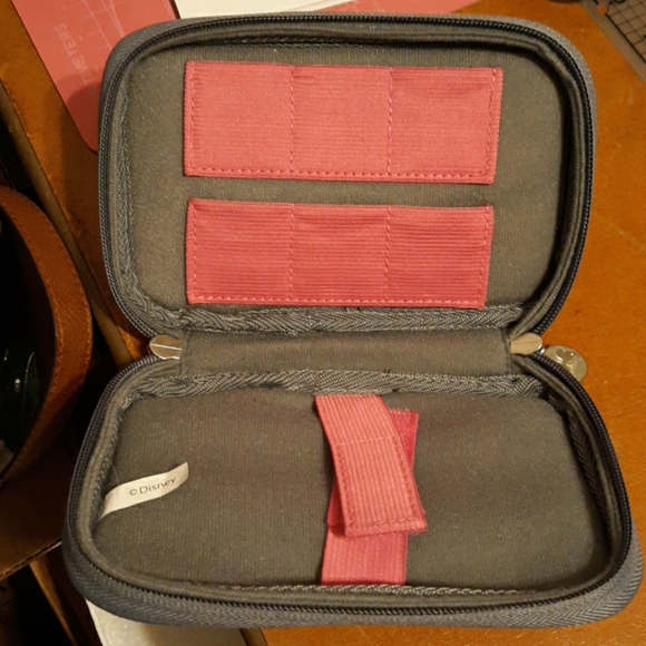 Carrying case - Picture 3 of 4